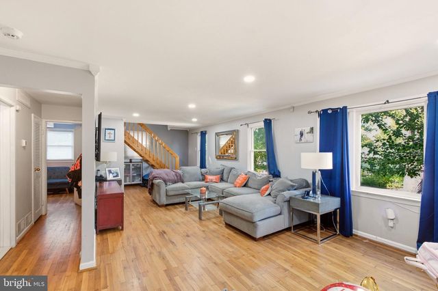 306 CHARLES ST, Rockville, MD 20850