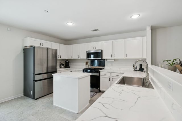 1380 Creekside Dr, Nolensville, TN 37135