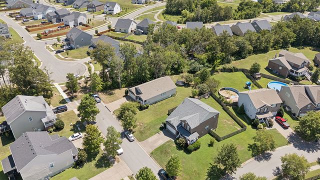 1380 Creekside Dr, Nolensville, TN 37135