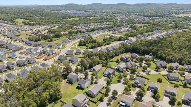 1380 Creekside Dr, Nolensville, TN 37135