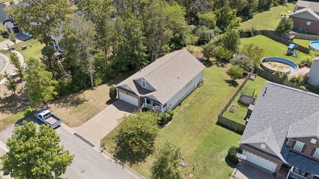 1380 Creekside Dr, Nolensville, TN 37135