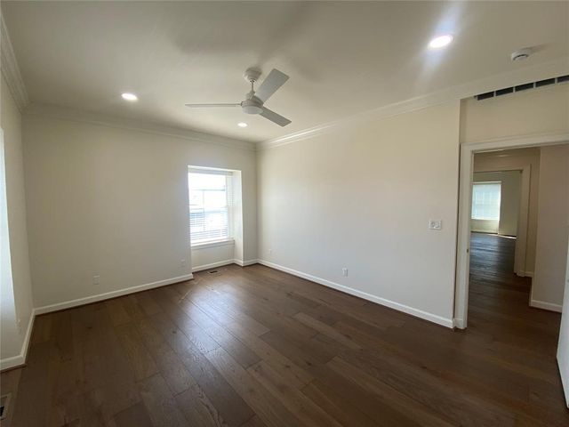 1114 Sherwood Lane C-1, Nichols Hills, OK 73116