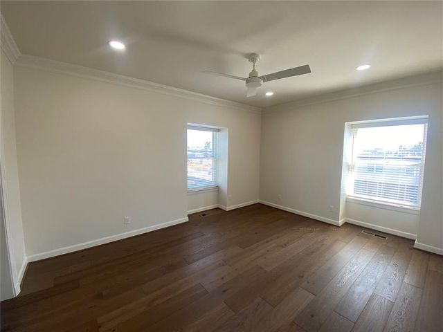 1114 Sherwood Lane C-1, Nichols Hills, OK 73116