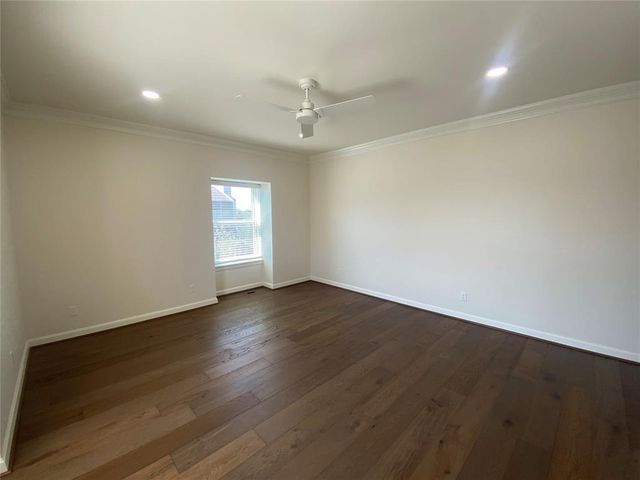 1114 Sherwood Lane C-1, Nichols Hills, OK 73116