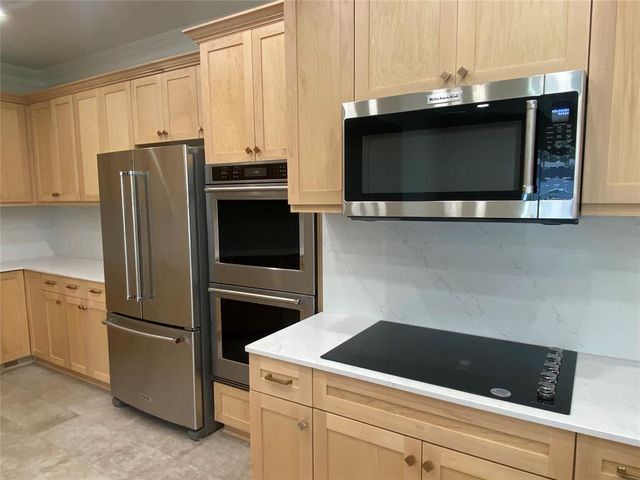 1114 Sherwood Lane C-1, Nichols Hills, OK 73116