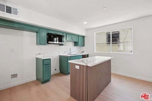 1354 E 108th Street, Los Angeles, CA 90059