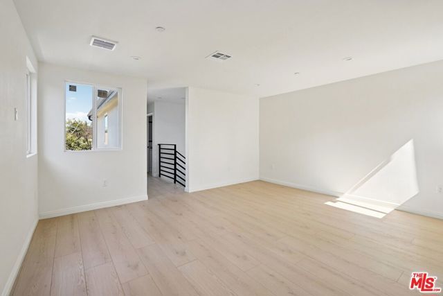 1354 E 108th Street, Los Angeles, CA 90059