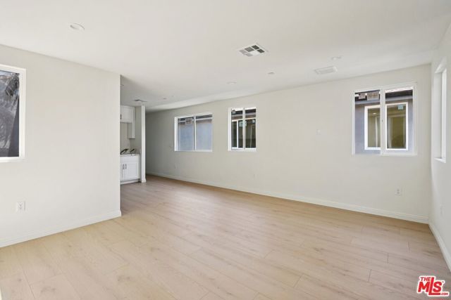 1354 E 108th Street, Los Angeles, CA 90059