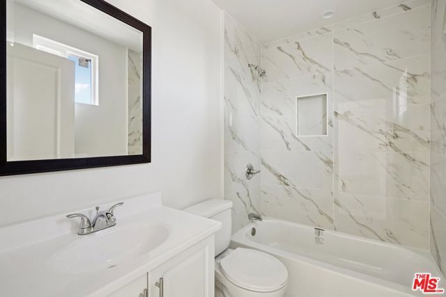 1354 E 108th Street, Los Angeles, CA 90059