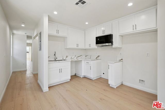 1354 E 108th Street, Los Angeles, CA 90059