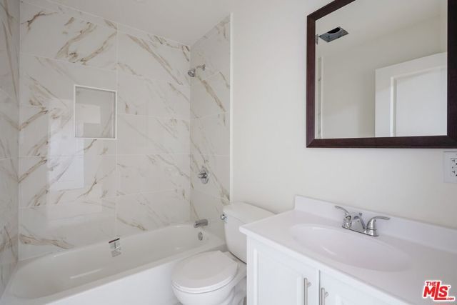 1354 E 108th Street, Los Angeles, CA 90059