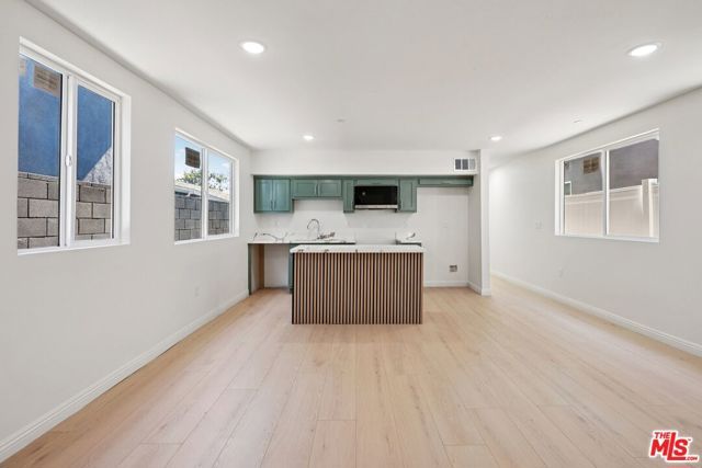 1354 E 108th Street, Los Angeles, CA 90059