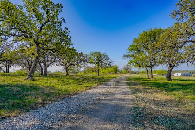 2688 FM 2190, Jacksboro, TX 76458