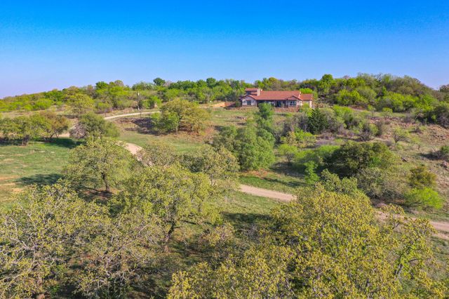 2688 FM 2190, Jacksboro, TX 76458