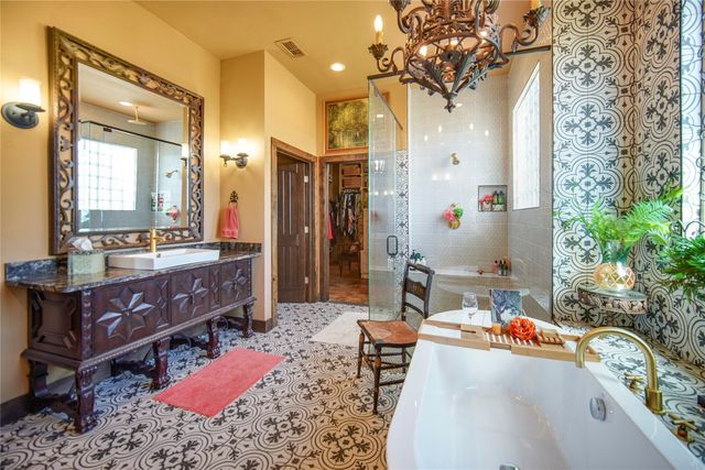 2688 FM 2190, Jacksboro, TX 76458