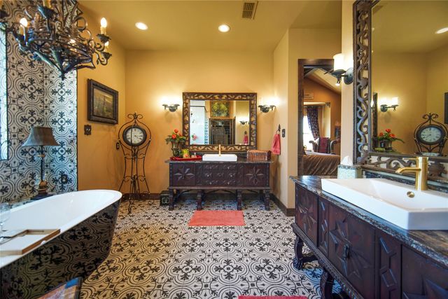 2688 FM 2190, Jacksboro, TX 76458