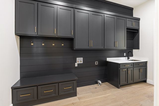 188 Beartown Rd, Loretto, TN 38469