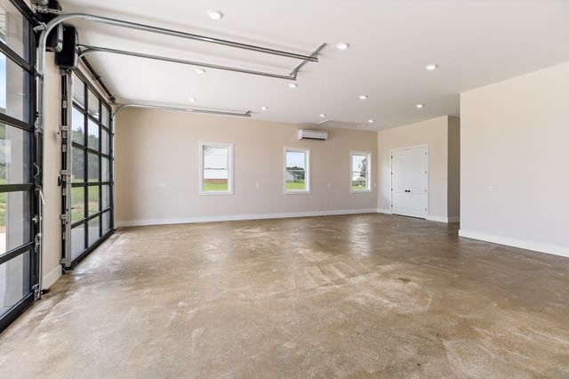 188 Beartown Rd, Loretto, TN 38469