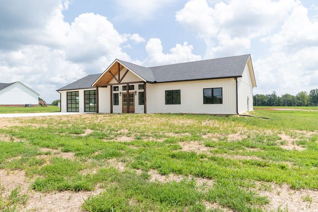 188 Beartown Rd, Loretto, TN 38469