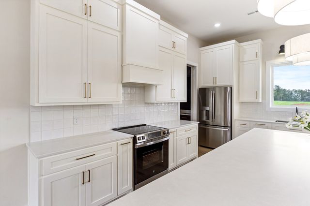 188 Beartown Rd, Loretto, TN 38469