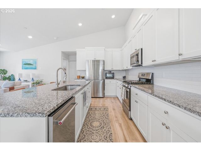 18429 Sw BUCKHORN Dr, Beaverton, OR 97007