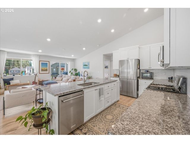 18429 Sw BUCKHORN Dr, Beaverton, OR 97007