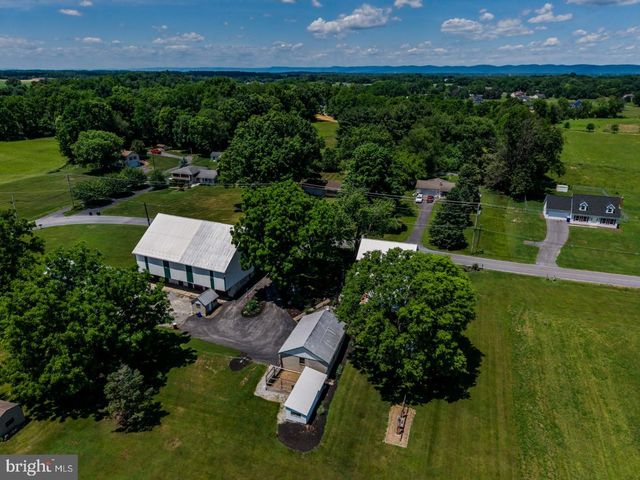 895 EPPLEY ROAD, Mechanicsburg, PA 17055