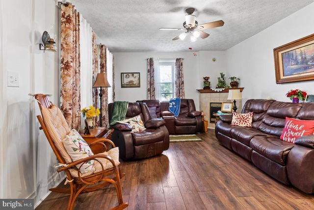 895 EPPLEY ROAD, Mechanicsburg, PA 17055