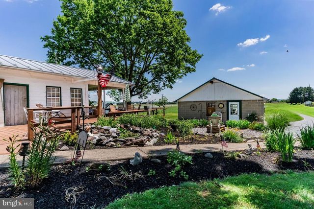895 EPPLEY ROAD, Mechanicsburg, PA 17055