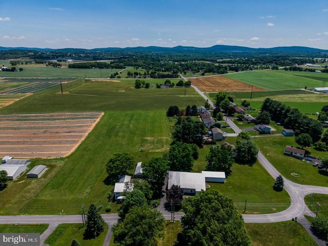 895 EPPLEY ROAD, Mechanicsburg, PA 17055