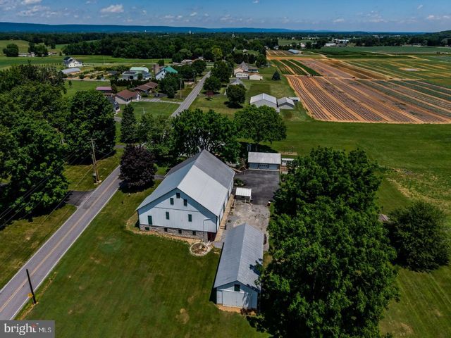 895 EPPLEY ROAD, Mechanicsburg, PA 17055