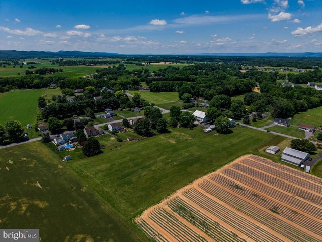 895 EPPLEY ROAD, Mechanicsburg, PA 17055