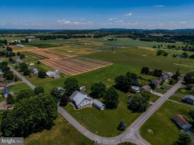 895 EPPLEY ROAD, Mechanicsburg, PA 17055