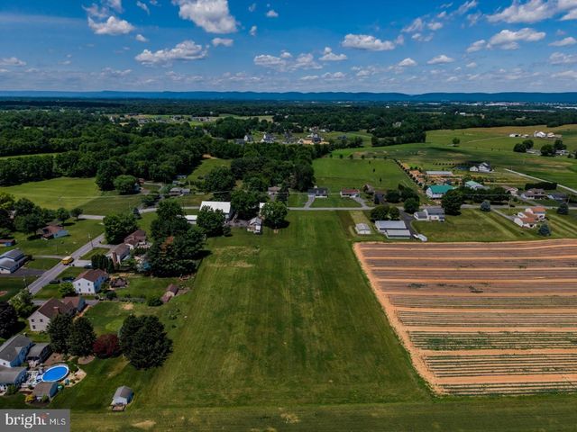 895 EPPLEY ROAD, Mechanicsburg, PA 17055