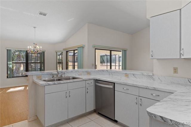 2804 N Canterbury Lake Drive, Hernando, FL 34442