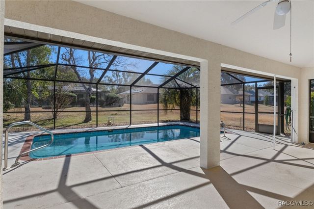 2804 N Canterbury Lake Drive, Hernando, FL 34442