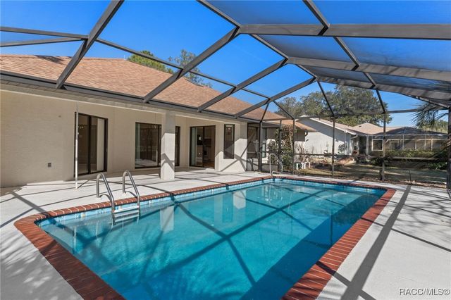 2804 N Canterbury Lake Drive, Hernando, FL 34442