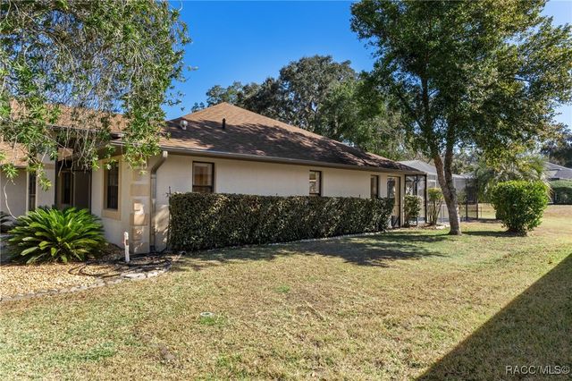 2804 N Canterbury Lake Drive, Hernando, FL 34442