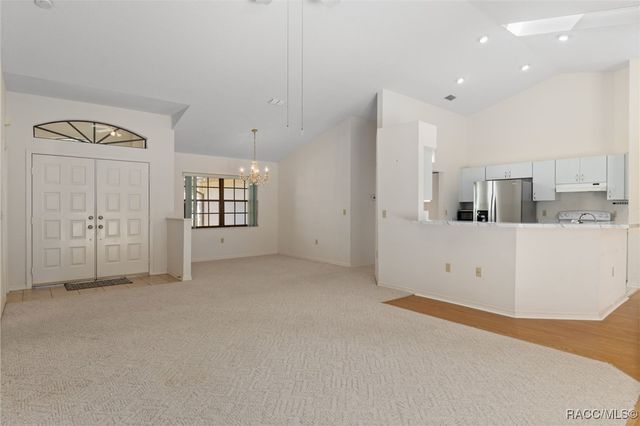 2804 N Canterbury Lake Drive, Hernando, FL 34442