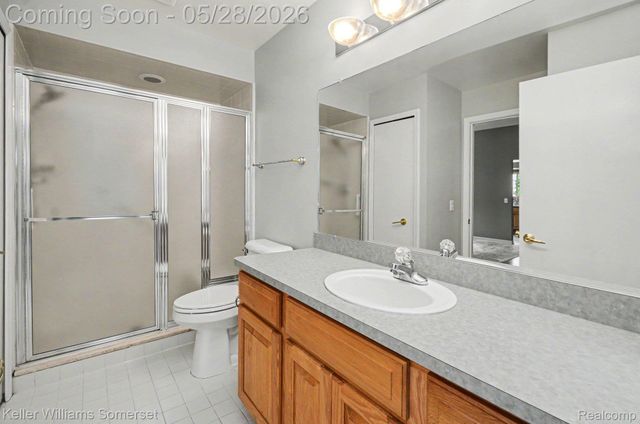 4432 Thornwood Court, Warren, MI 48092