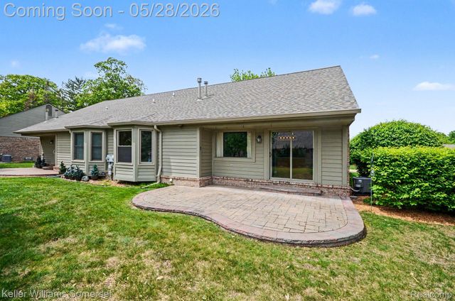 4432 Thornwood Court, Warren, MI 48092
