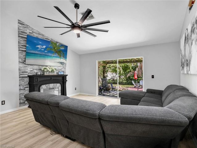 1903 NE 33rd ST, Cape Coral, FL 33909