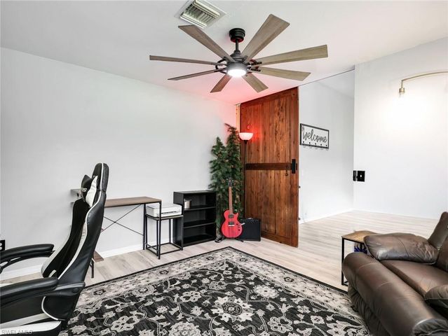 1903 NE 33rd ST, Cape Coral, FL 33909