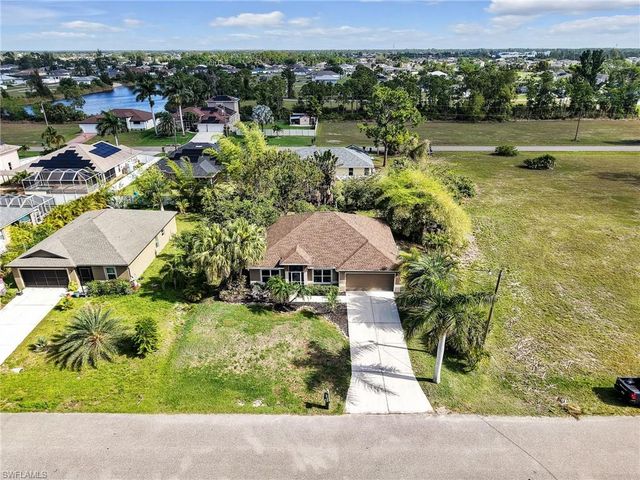 1903 NE 33rd ST, Cape Coral, FL 33909