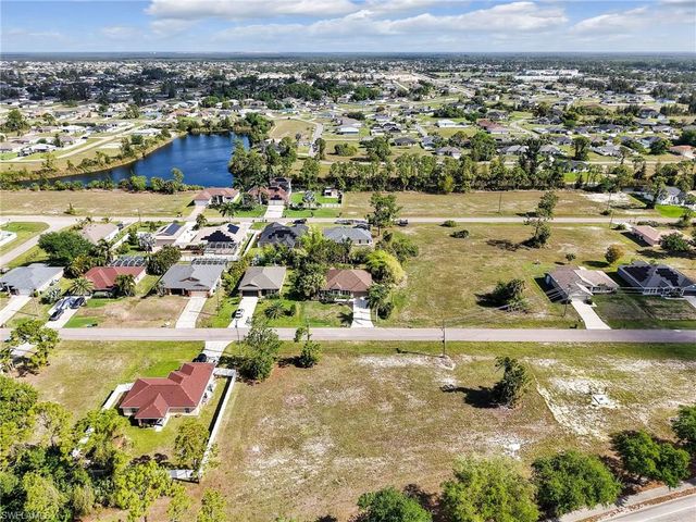 1903 NE 33rd ST, Cape Coral, FL 33909