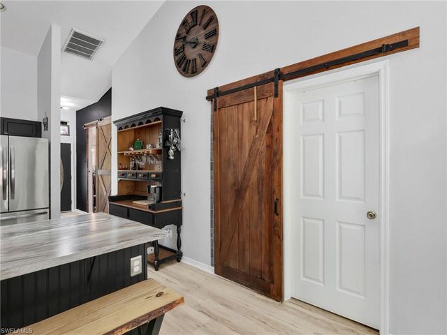 1903 NE 33rd ST, Cape Coral, FL 33909