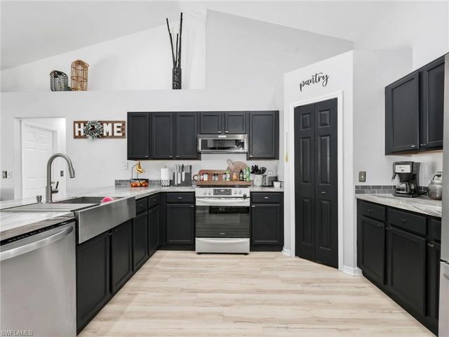 1903 NE 33rd ST, Cape Coral, FL 33909