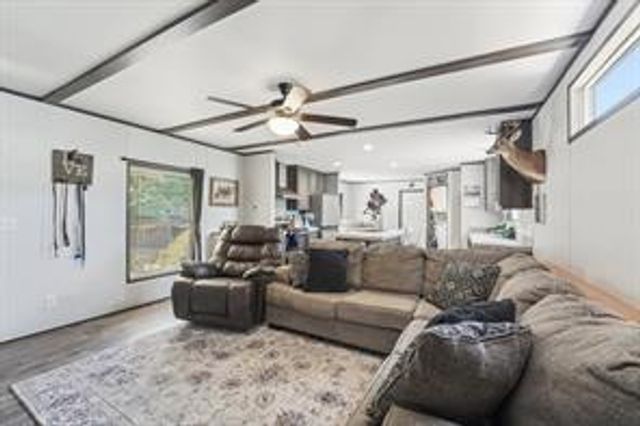 21472 Coyote TRL, Lago Vista, TX 78645