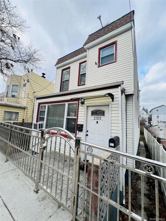 2313 Ellis Avenue, Bronx, NY 10462