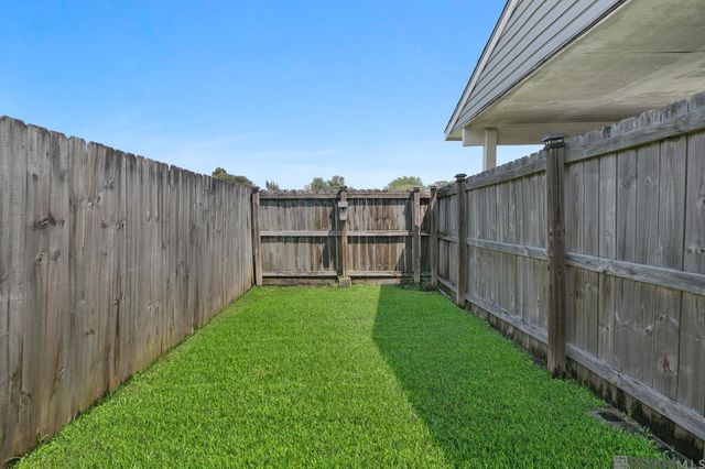 17129 Lake Park Ave, Baton Rouge, LA 70816